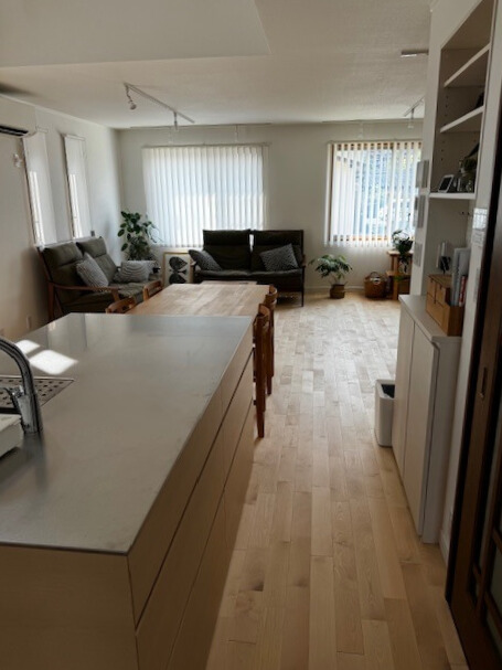 撮影に配慮したキッチンの採光